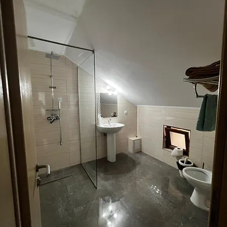 Casa Bujor De Munte Guest house Dragoslavele